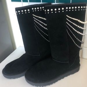 UGG Boots Adorned with Pearls 7M